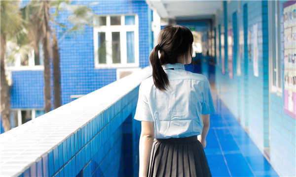 海勃湾如何找到一个可以帮助我生孩子的女人？